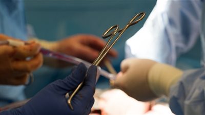 تفاصيل خطة الشيطان للاتجار في الأعضاء البشرية.. شاب يخطط لـ«بيع طفل» وتقطيعه.. إعلان تبرع بـ«كلية» على فيس بوك بداية الجريمة.. والمتهم: «كنت عاوز أبقى غني واشتري عربية»