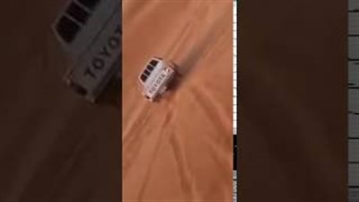 بالفيديو.. مفحط يدهس شبابا ويسحق آخر