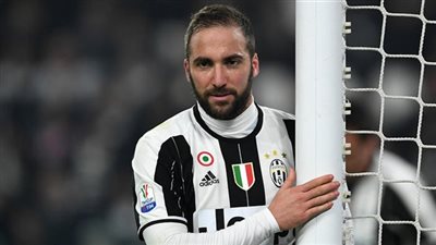هيجواين يقود هجوم يوفنتوس أمام سبال بالدوري الإيطالي