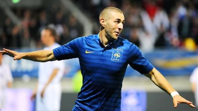 بالفيديو..«بنزيمة» يحرز الهدف الرابع للديوك في مرمى سويسرا