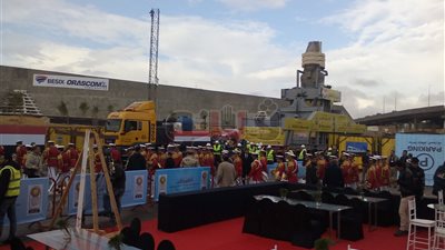 توافد المدعوين لحضور نقل تمثال رمسيس الثاني بالمتحف الكبير (صور)