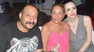 بالصورة.. علامات تقدم العمر تظهر على لوسي في أحدث ظهور