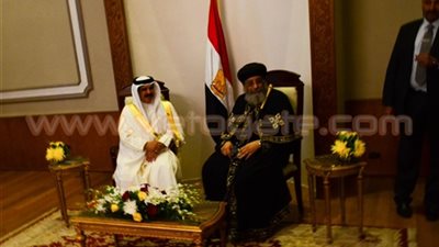 بالفيديو.. تحركات «ملك البحرين» في مصر.. «حمد آل خليفة» يزور لأول مرة مشيخة الأزهر.. يتوجه للكاتدرائية المرقصية بالعباسية لتهنئة الأقباط بعيد القيامة.. و«تواضروس» يهديه ل