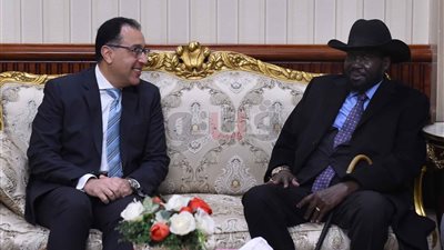 مدبولي يودع سلفاكير بعد انتهاء زيارته للقاهرة