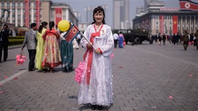 13 صورة ترصد التناقض بين حياة شعب الكوريتين