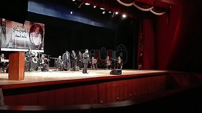 بالفيديو.. فقرة غنائية لأحمد إبراهيم باحتفالية تكريم «الشوربجي»