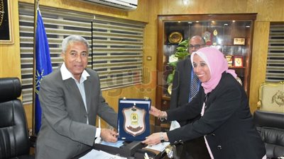 محافظ أسوان يقرر استبعاد قيادات بمستشفى التأمين الصحي