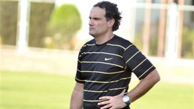 ماكيدا يبحث تصعيد عدد من الناشئين للفريق الأول