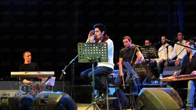 بالصور.. محمد عاطف يبدع بروحانيات الإنشاد والابتهالات بالساقية