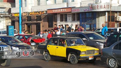 بالصور.. تصادم 3 سيارات بطريق كورنيش البحر في الإسكندرية