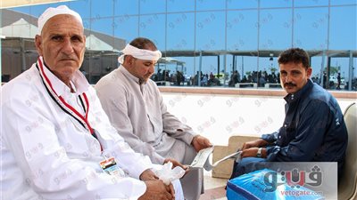 مطار القاهرة يبدأ موسم الحج بدون مشكلات.. نقل 12 ألفا و800 حاج إلى مطاري جدة والمدينة... بدء رحلات نقل حجاج فلسطين.. و20 رحلة لنقل 5 آلاف راكب من مالي