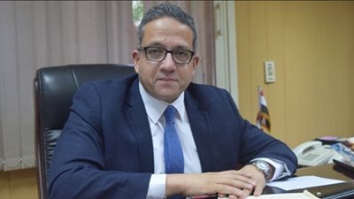 وزير الآثار: شركات كبرى رفضت تحمل مسئولية نقل تمثال رمسيس الثاني