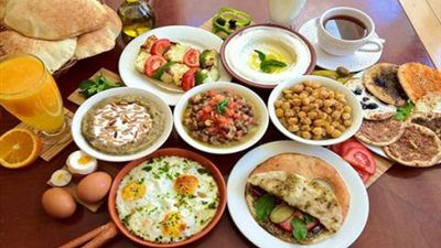 6 فوائد لتناول الفول والزبادي في السحور