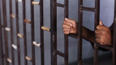 حبس عاطل بتهمة الشروع في السرقة بالساحل