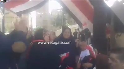 ناخبات المطرية يرقصن ويحتفلن على أنغام «تسلم الأيادي» (فيديو)