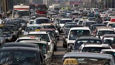 تكدس مرورى بـ «نفق السلام» وسيولة في «التحرير»