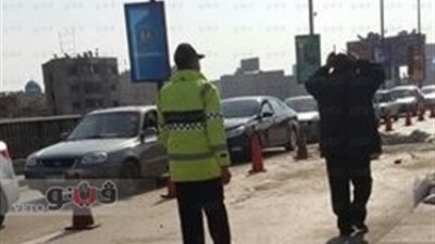 «المرور» تنصح قائدي السيارات باستخدام طرق بديلة لكوبري أكتوبر