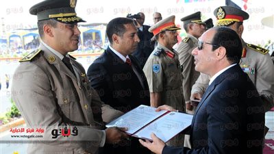 بالفيديووالصور.. السيسي يشهد حفل تخريج «الدفعة 51» من الكلية الفنية العسكرية