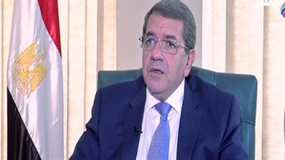 وزيرالمالية: عجز الموازنة وصل إلى 319 مليار جنيه في 2016