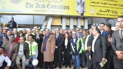 محافظ الجيزة: نقل تمثال رمسيس الثاني يعكس صورة حضارية لمصر