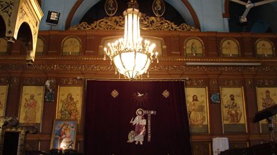 إجراءات أمنية مشددة بـ«محيط كنيسة الأقباط الأرثوذكس» بقنا