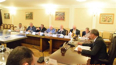 سامسونج تتجه إلى طرح سوار جديد يحمل اسم Gear Fit 2 Pro