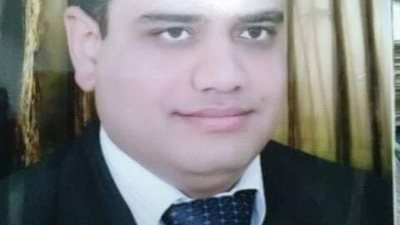 مصرع طبيب وإصابة زوجته وأبنائه في اصطدام سيارته بـ«ميكروباص» بالغربية