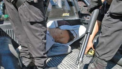 أب يستعبد ابنته لمدة 20 عاما وينجب منها 8 أطفال