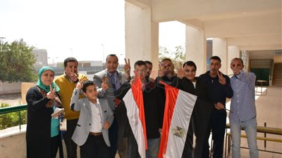 المتحدث الرسمي لشركة المترو يدلي بصوته في شبرا الخيمة (صور)