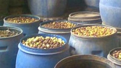 ضبط «52 طن مخلل» مجهول المصدر بـ«البحيرة»