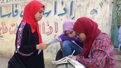 رسوب «التعليم» في «جبر» الثانوية العامة.. دخول طالبات لجنة بالزيتون دون تفتيش.. طالب ينشر الامتحان بعد نصف ساعة.. فريق المكافحة يحدد مسرب الأسئلة من محافظة الشرقية