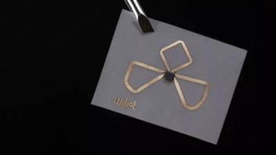 شريحة بلوتوث جديدة بحجم طابع البريد تعمل دون بطارية