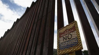 وزارة الأمن الأمريكية تطلب أفكارًا للجدار الحدودي مع المكسيك