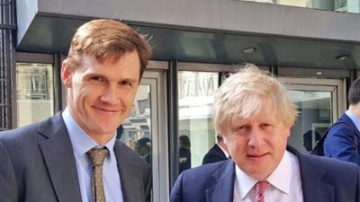 جون كاسن: وصول وزير خارجية بريطانيا القاهرة على رأس وفد اقتصادي