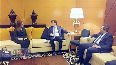 وزيرة الاستثمار تعقد 7 لقاءات مع عدد من رجال الأعمال في لبنان