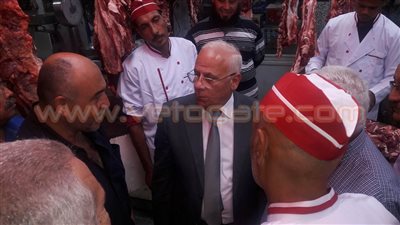 محافظ بورسعيد يتفقد منافذ بيع اللحوم في «بور فؤاد»