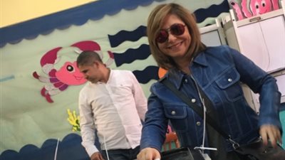 لميس الحديدي تدلي بصوتها في الانتخابات الرئاسية