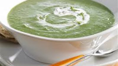 حساء الفلفل الرومي بحليب اللوز من مطبخ سالي فؤاد