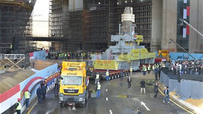 المقاولون العرب تكشف تفاصيل نقل تمثال رمسيس الثاني (صور)