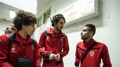 الأهلي يغادر الفندق في طريقه لبرج العرب