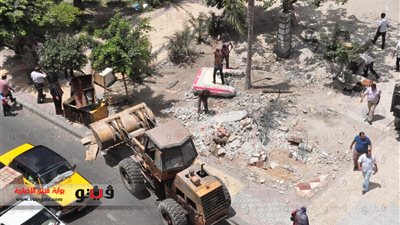 بالفيديو والصور.. حملة لإزالة إشغالات 