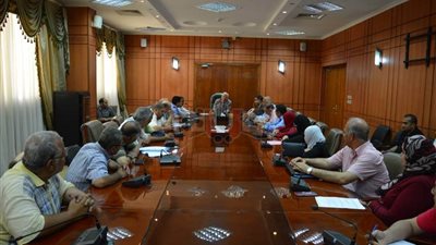 توصيل الغاز للمناطق المحرومة بحي العرب والمناخ في بور سعيد (صور)