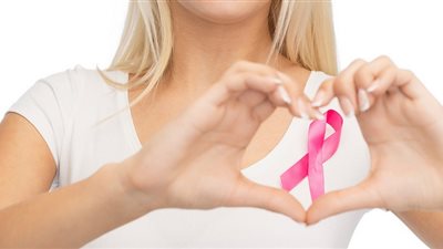 اليوم.. ندوة للتوعية بمرض سرطان الثدي بـ «تجارة عين شمس»