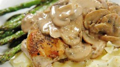 طريقة إعداد «شرائح الدجاج بالمشروم وصوص الثوم»
