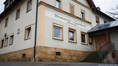 محاكمة لاجئين سوريين بتهمة قتل لاجئ آخر بدافع السرقة