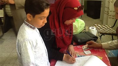 14 صورة ترصد توافد الأهالي على لجان الانتخابات بشمال سيناء