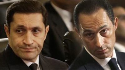 «التلاعب بالبورصة».. نجلا مبارك ينكران اتهامات التربح.. جمال: «الديب مجاش وهو اللي بيدافع عني».. النيابة تطالب بمصادرة أموال المتهمين المتحفظ عليها في قبرص.. والمحكمة تؤجل الجلسة ل