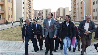 جولة تفقدية لرئيس الوزراء في مدينة العبور