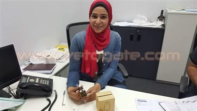بالصور.. ضبط ساعة مزودة بكاميرات «تجسس» بمطار القاهرة
