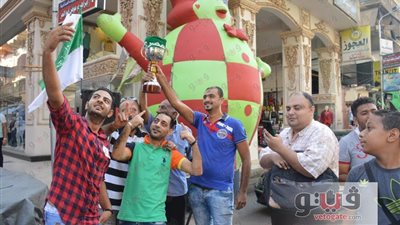 بالصور.. علم المصري يزين شوارع بورسعيد قبل لقاء الأهلي في نهائي الكأس